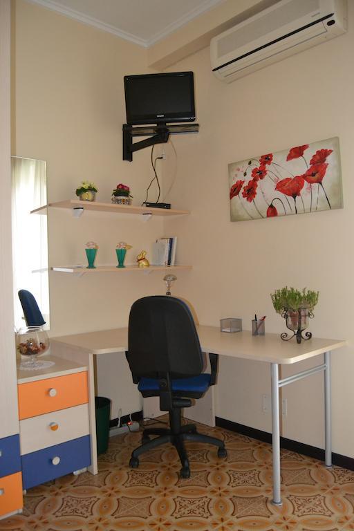 Bed & Breakfast Marena Sant'Agata Li Battiati Ruang foto
