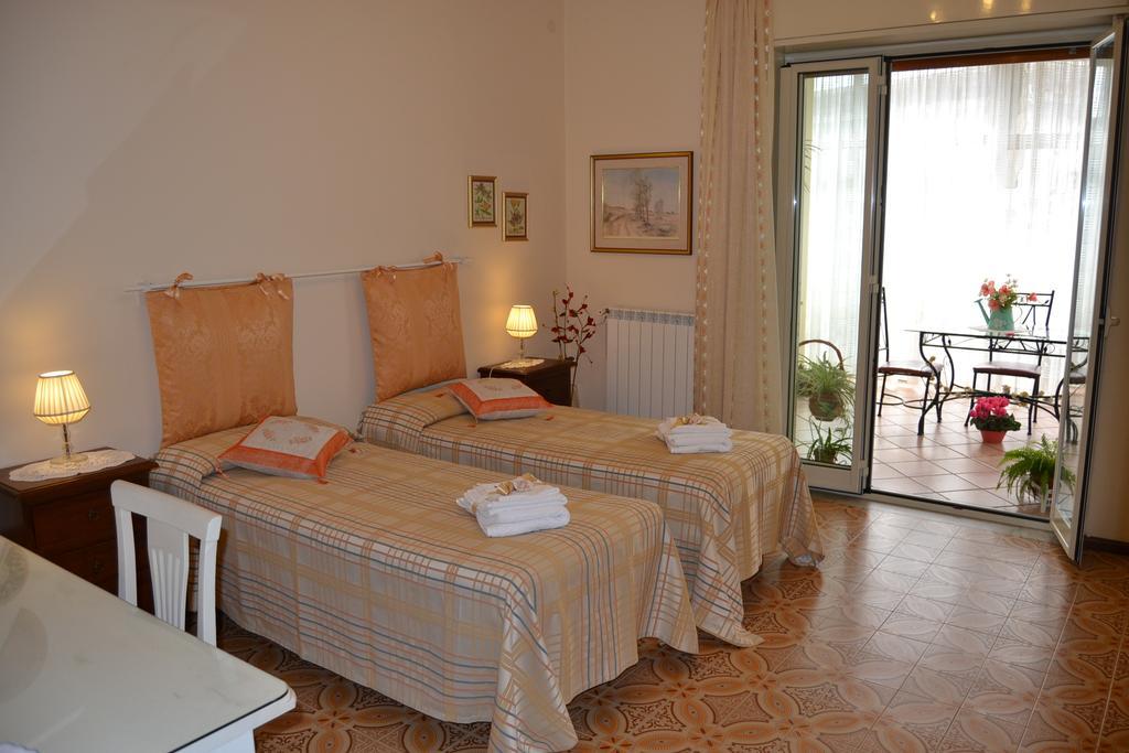 Bed & Breakfast Marena Sant'Agata Li Battiati Bagian luar foto