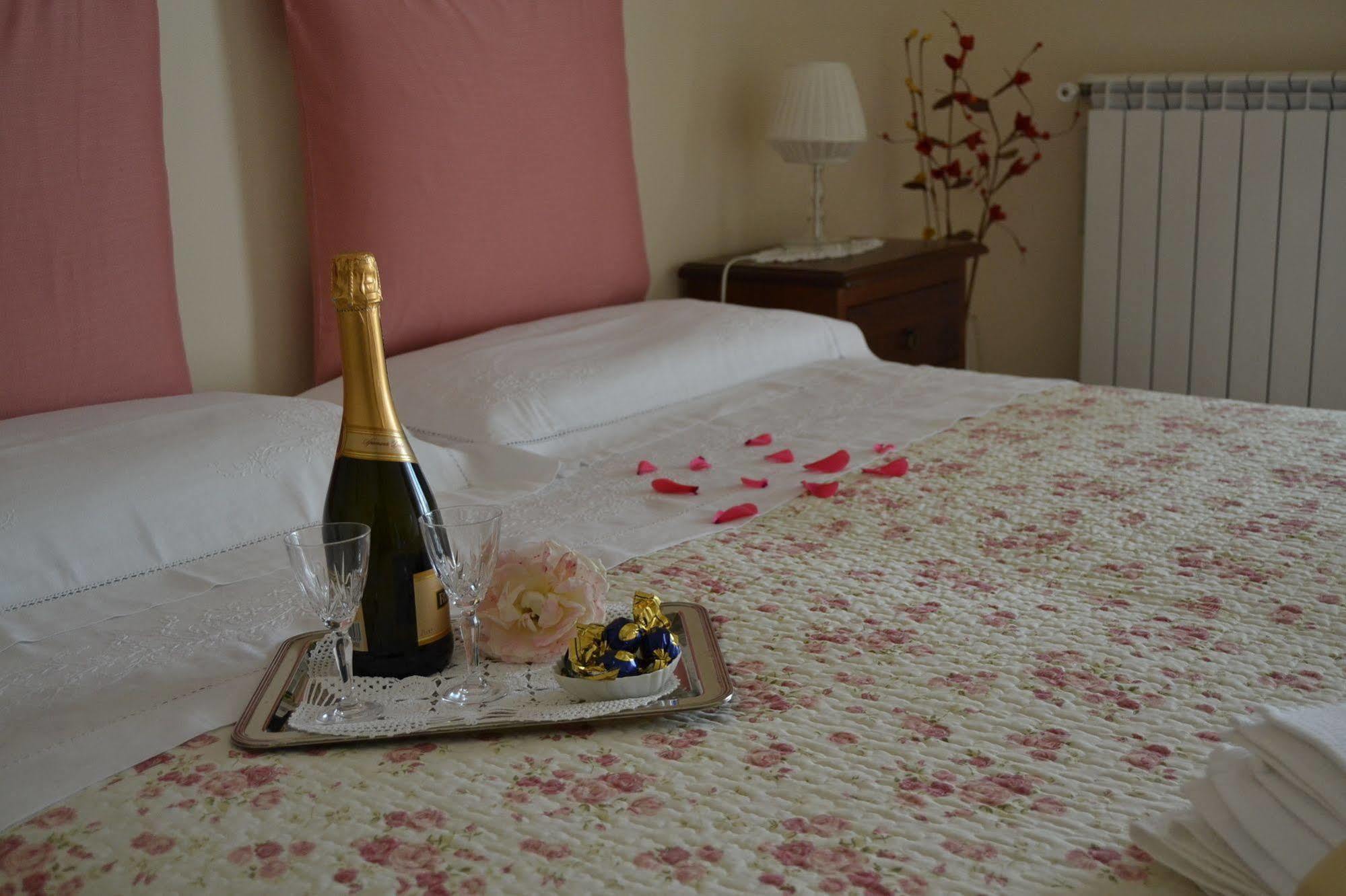 Bed & Breakfast Marena Sant'Agata Li Battiati Bagian luar foto