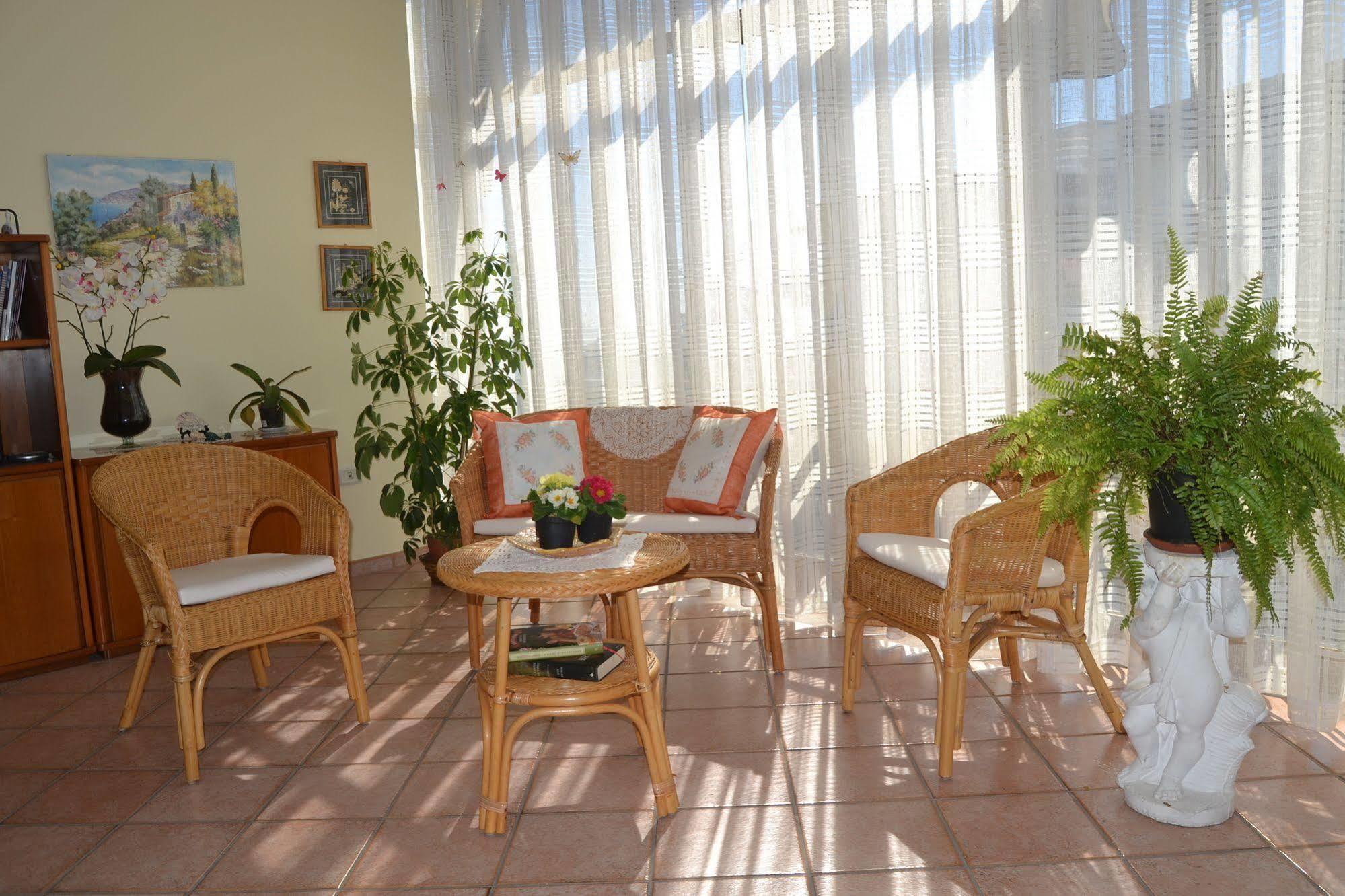 Bed & Breakfast Marena Sant'Agata Li Battiati Bagian luar foto